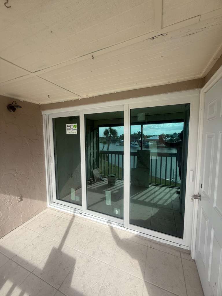 Glass installation in Tampa FL
