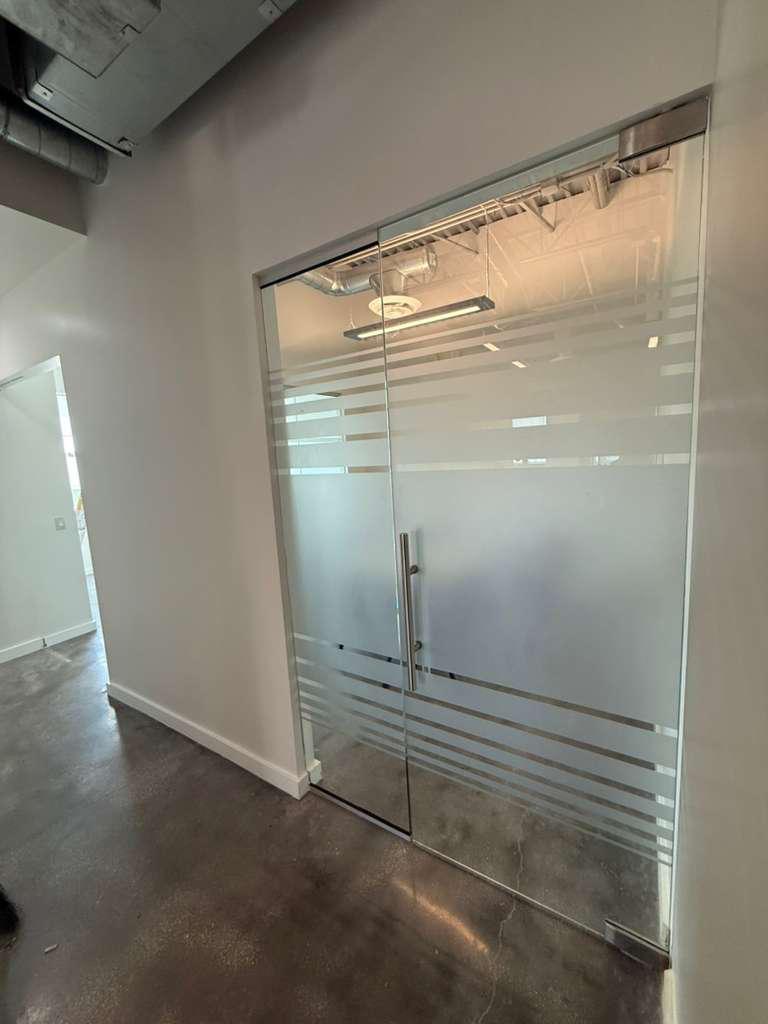 Glass installation in Tampa FL