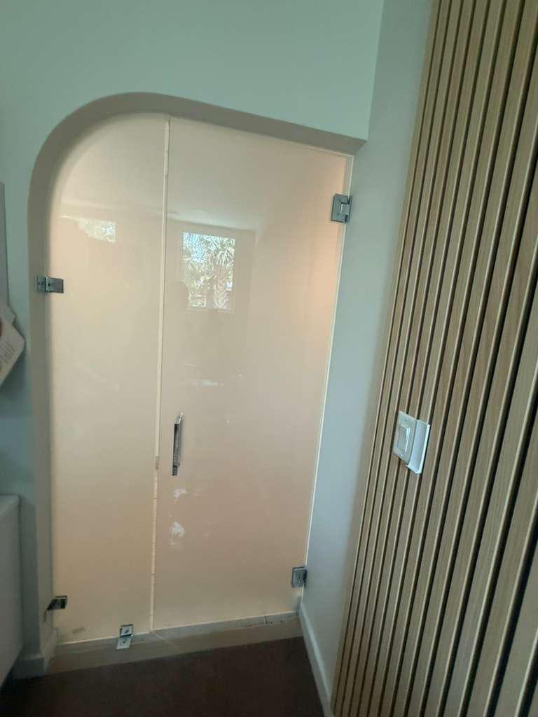 Glass installation in Tampa FL