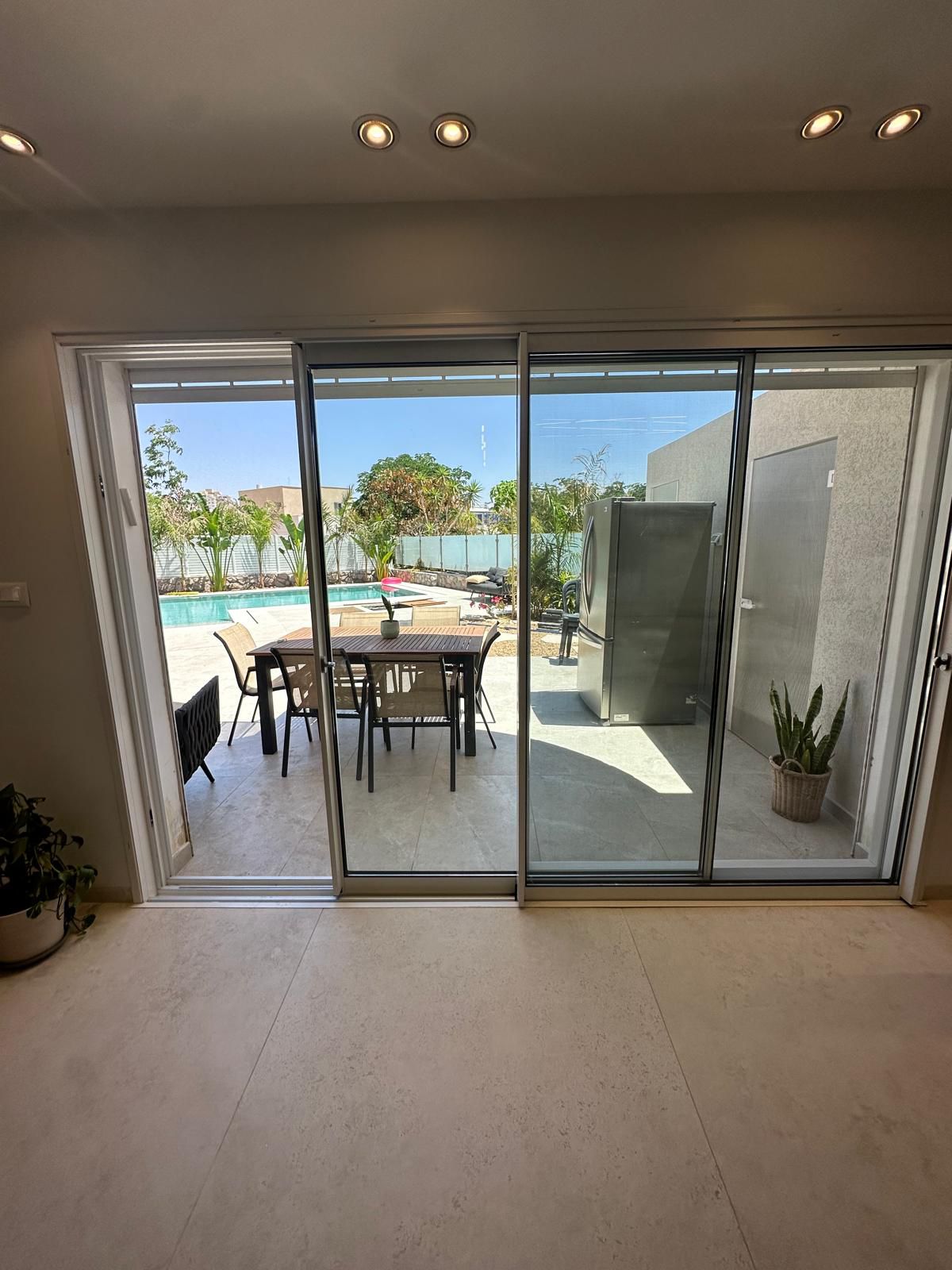 Sliding door glass replacement in Tampa FL