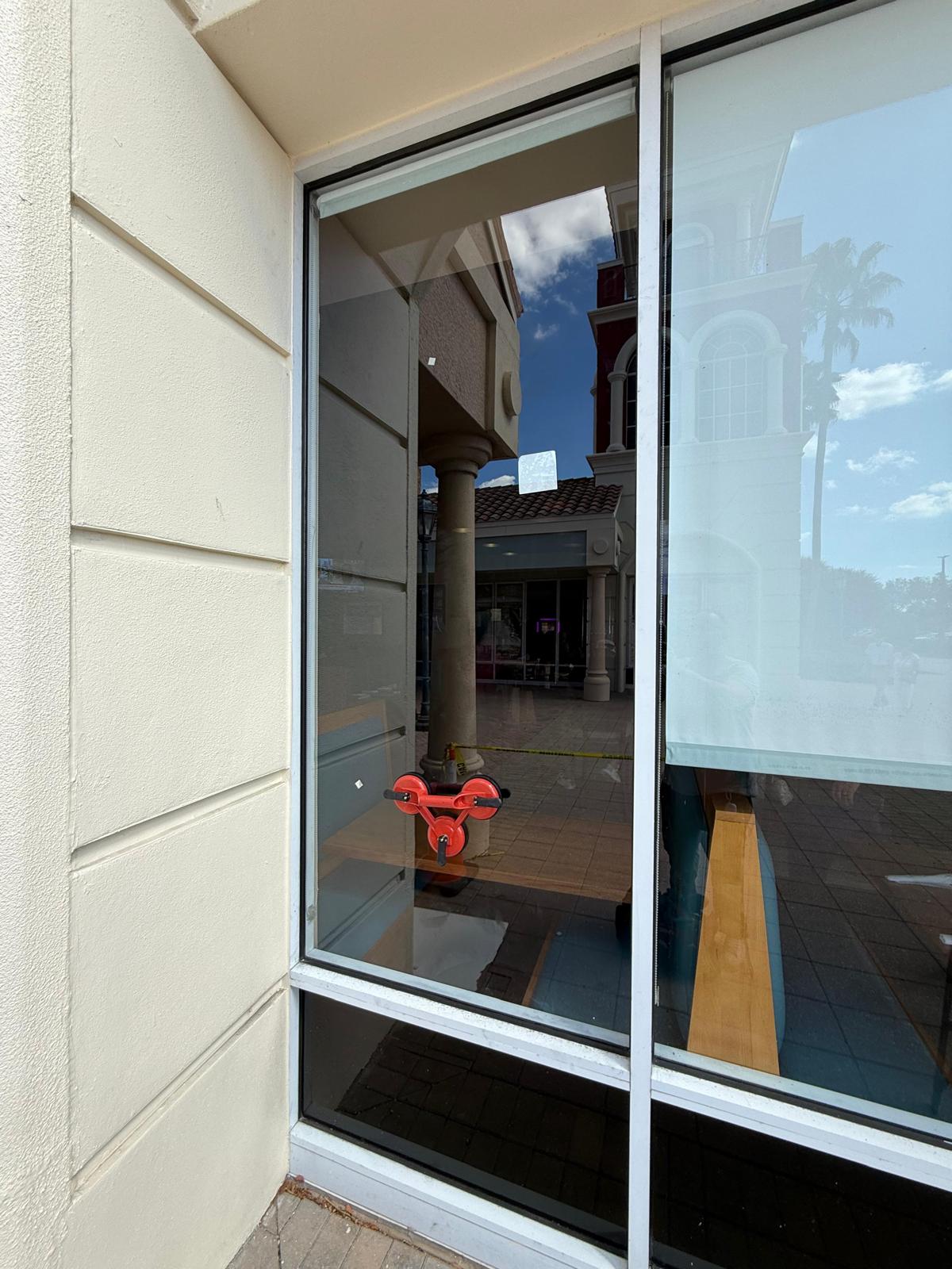 Storefront glass repair in Tampa FL
